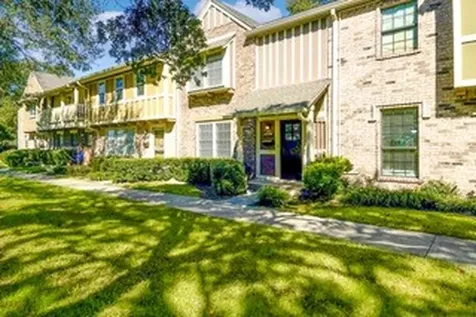 10492 Hammerly Boulevard 83 Houston TX 77043