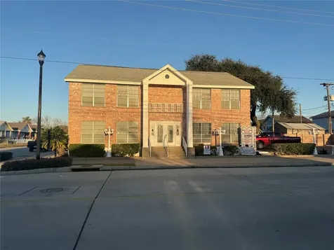 2302 45th Street Galveston TX 77550