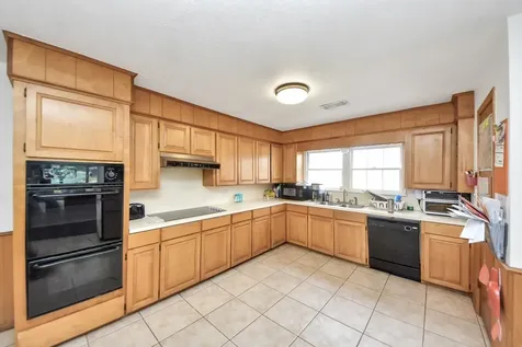 100 N Mattson Street West Columbia TX 77486