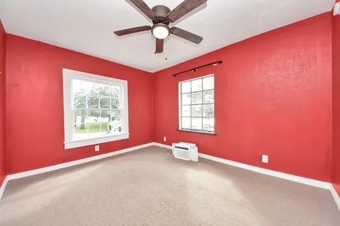 100 N Mattson Street West Columbia TX 77486