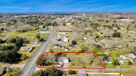 100 N Mattson Street West Columbia TX 77486