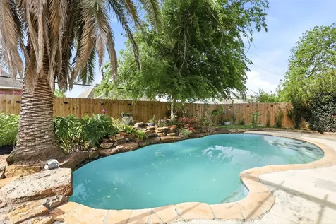 17711 Scenic Oaks Drive Richmond TX 77407