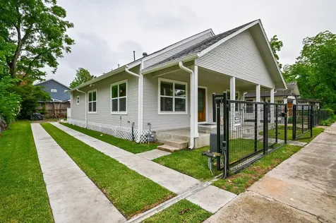 1110 Louise Street Houston TX 77009