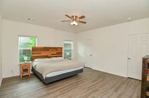 1110 Louise Street Houston TX 77009