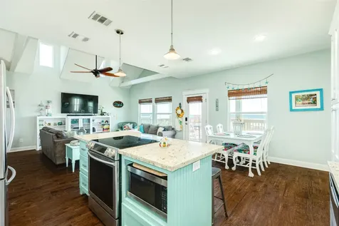 510 Point Lookout Surfside Beach TX 77541