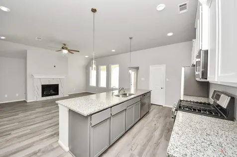 859 Sarasota Shore Drive Katy TX 77493