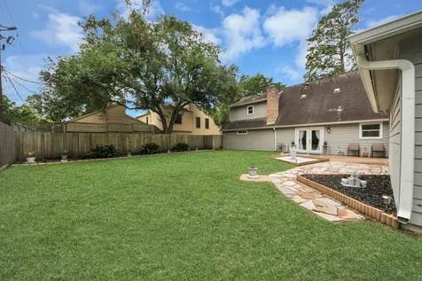 15214 Pebble Bend Drive Houston TX 77068