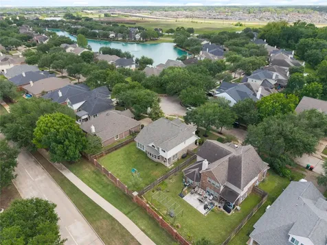 8027 Golden Harbor Missouri City TX 77459