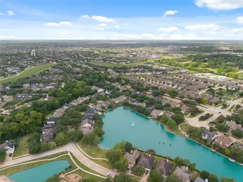 8027 Golden Harbor Missouri City TX 77459