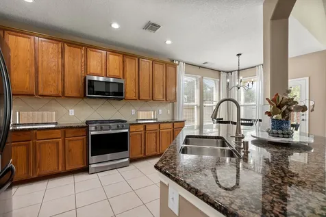 8027 Golden Harbor Missouri City TX 77459