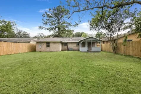2702 Areba Street Houston TX 77091