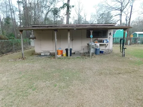 172 County Road 4153 Woodville TX 75979