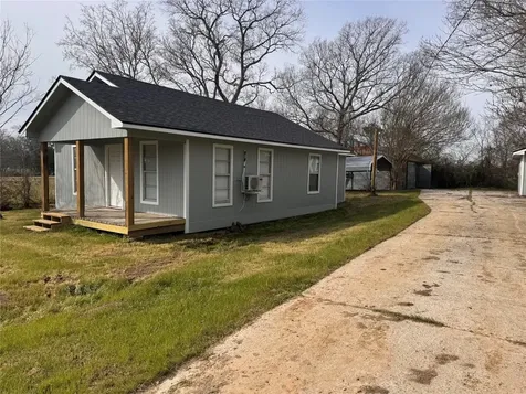 22085 Madison Street Bedias TX 77831