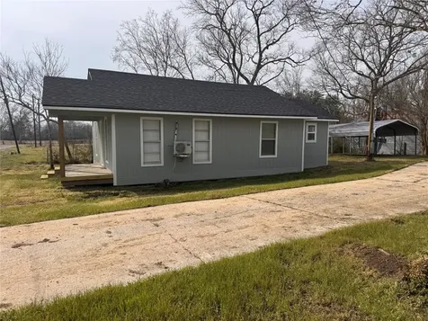 22085 Madison Street Bedias TX 77831