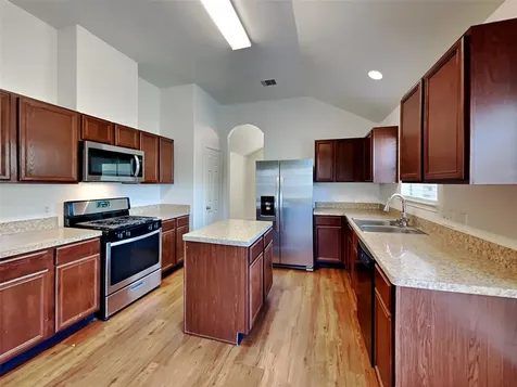 2322 Steep Pine Trail Fresno TX 77545