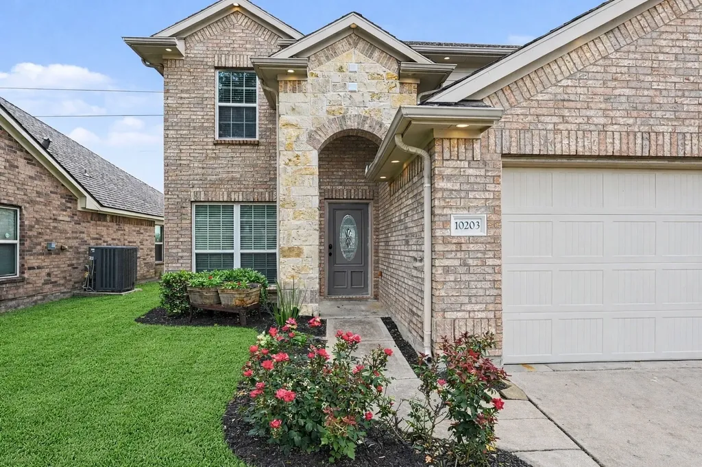 10203 Hidden Creek Falls Lane Brookshire TX 77423