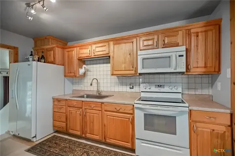1067 County Road 307 N Port Lavaca TX 77979
