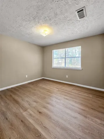 137 County Road 3431 Cleveland TX 77327