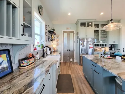 1001 Bamar Lane Galveston TX 77554