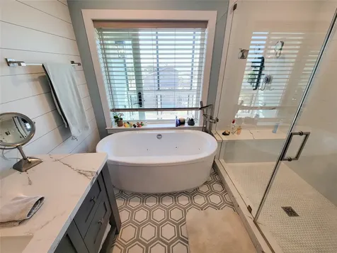 1001 Bamar Lane Galveston TX 77554
