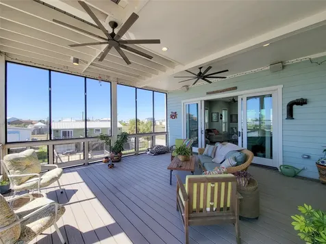 1001 Bamar Lane Galveston TX 77554