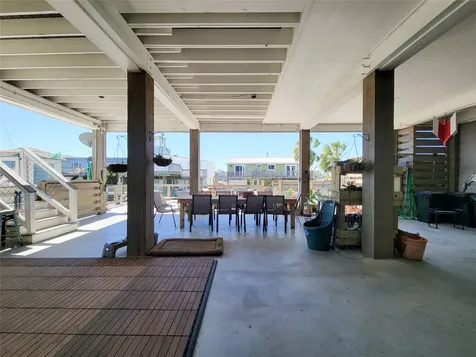 1001 Bamar Lane Galveston TX 77554