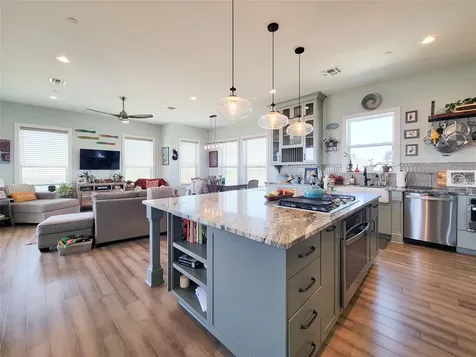 1001 Bamar Lane Galveston TX 77554