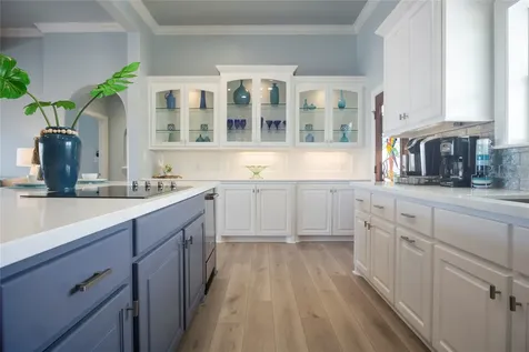 2728 Gillespie Crystal Beach TX 77650