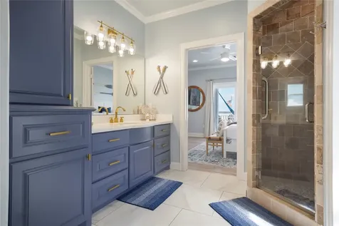 2728 Gillespie Crystal Beach TX 77650