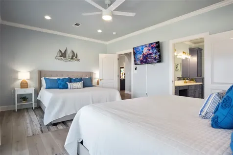 2728 Gillespie Crystal Beach TX 77650