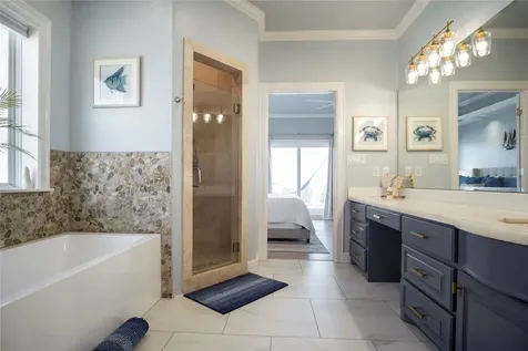 2728 Gillespie Crystal Beach TX 77650