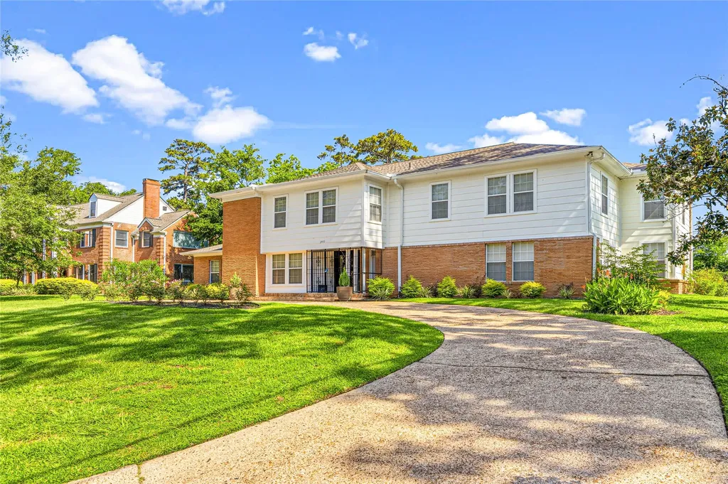 3449 N Parkwood Drive Houston TX 77021