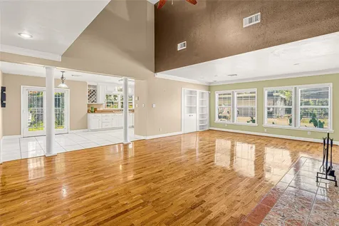 3449 N Parkwood Drive Houston TX 77021