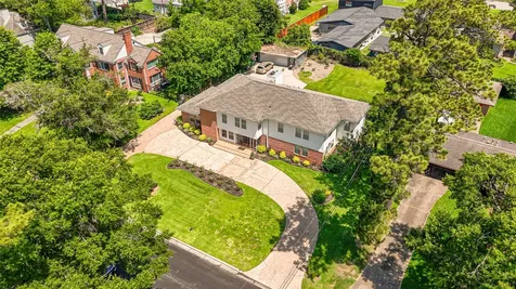 3449 N Parkwood Drive Houston TX 77021