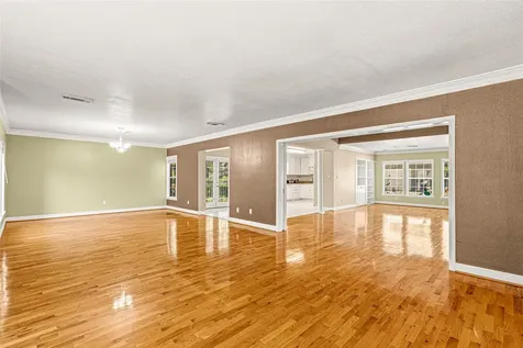 3449 N Parkwood Drive Houston TX 77021