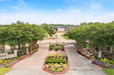 18800 Egret Bay Boulevard 119 Webster TX 77058