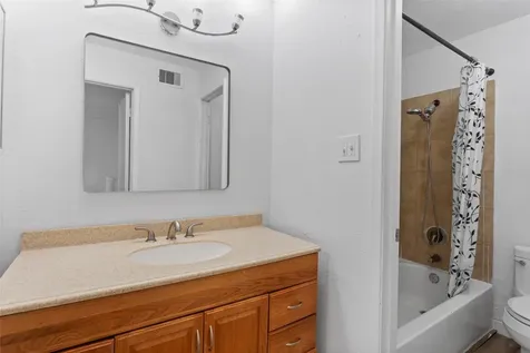 18800 Egret Bay Boulevard 119 Webster TX 77058