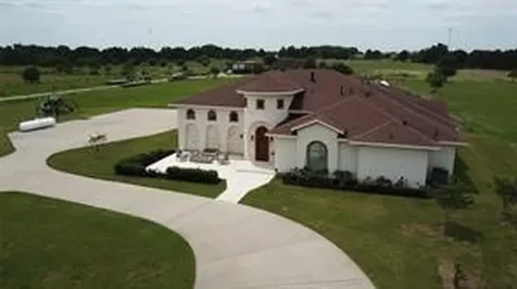 825 Grubbs Road Sealy TX 77474