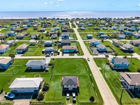 16534 John Davis Jamaica Beach TX 77554