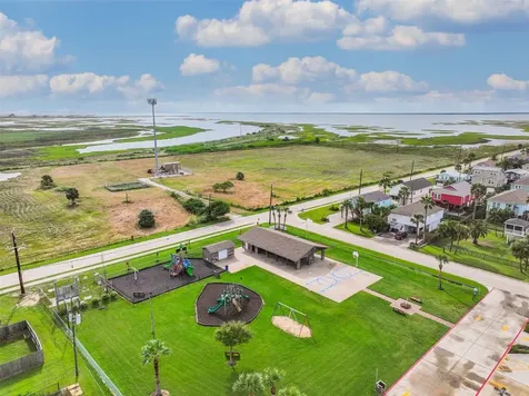 16534 John Davis Jamaica Beach TX 77554