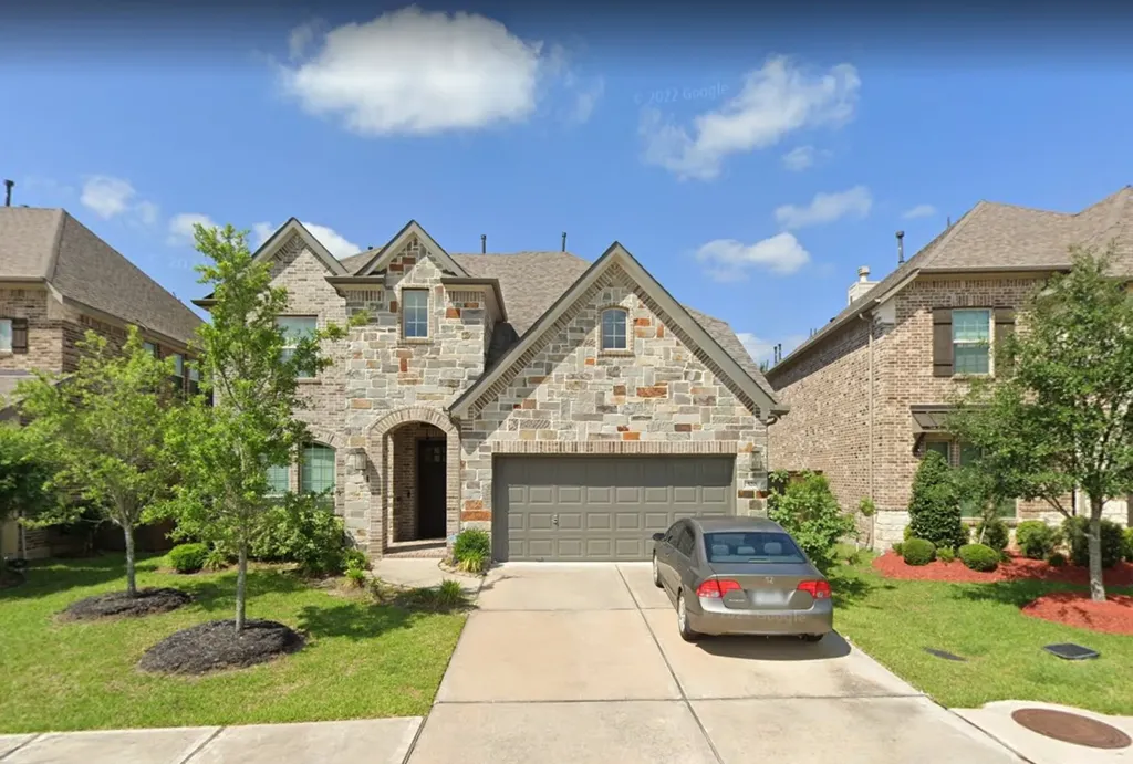 520 Pedernales Street Webster TX 77598