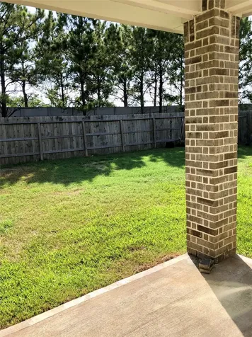 520 Pedernales Street Webster TX 77598