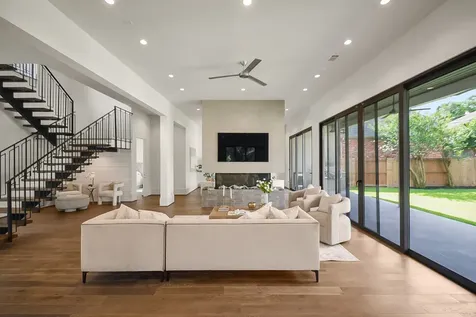 6273 Piping Rock Lane Houston TX 77057
