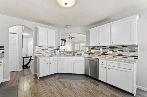 4511 Hunter Green Court Fresno TX 77545