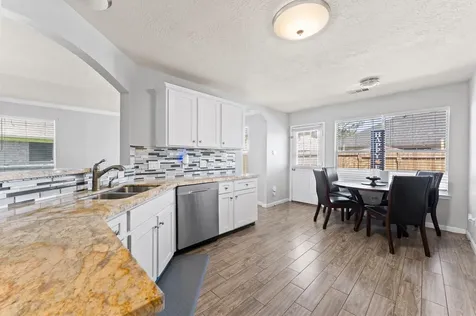 4511 Hunter Green Court Fresno TX 77545