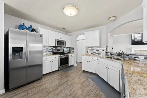 4511 Hunter Green Court Fresno TX 77545