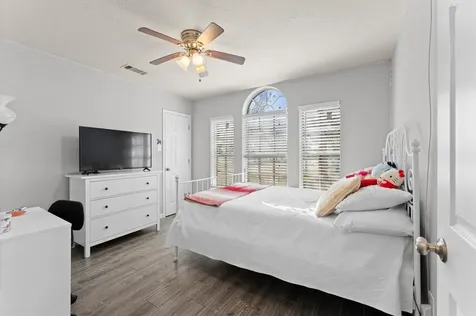 4511 Hunter Green Court Fresno TX 77545