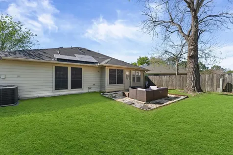 4511 Hunter Green Court Fresno TX 77545