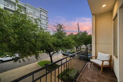 1107 W 24th Street Houston TX 77008