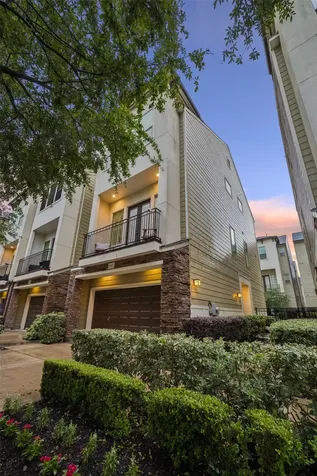 1107 W 24th Street Houston TX 77008